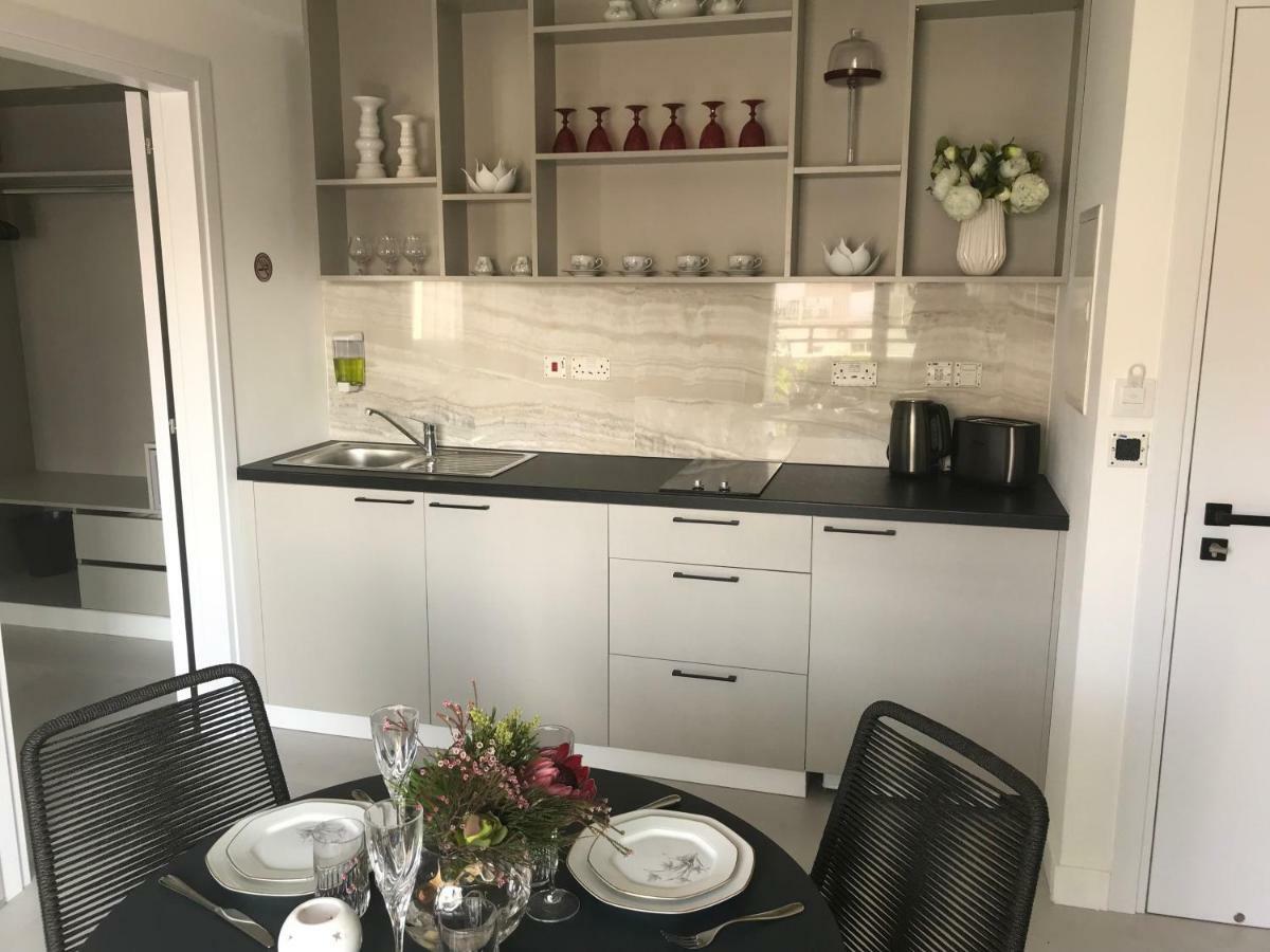 Levante Holiday Apartments ลาร์นาคา ภายนอก รูปภาพ